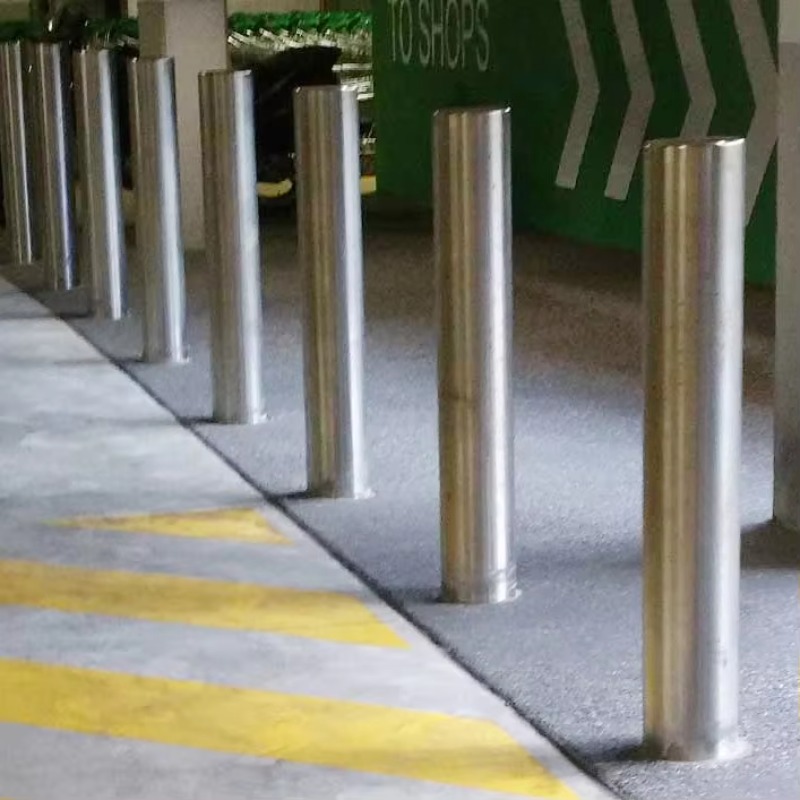Public Traffic Safety Bollards - огляд і ціна Home Security Bollards