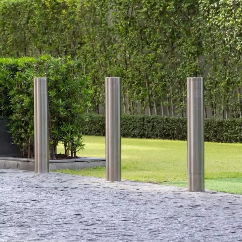 Public Traffic Safety Bollards - огляд і ціна Home Security Bollards